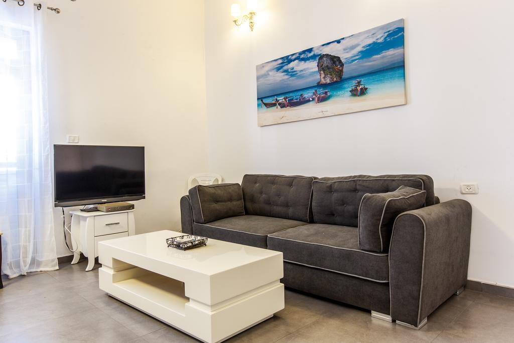 Sunset Beach Apartments Тел Авив Екстериор снимка